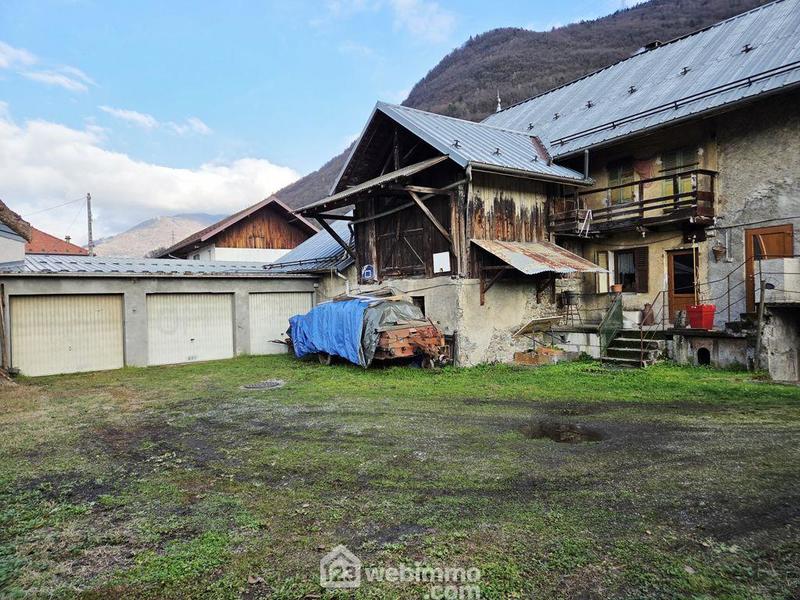 Immeuble - 323 m² - 9 pièces