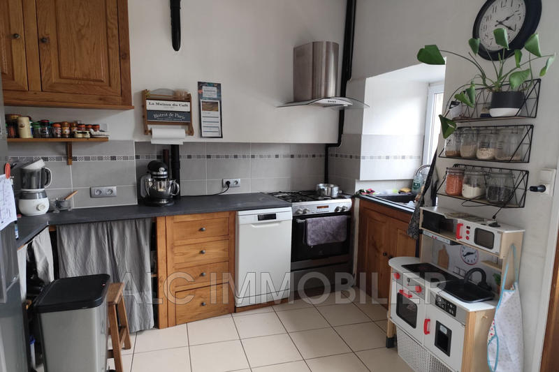 Maison - 142 m² - 6 pièces