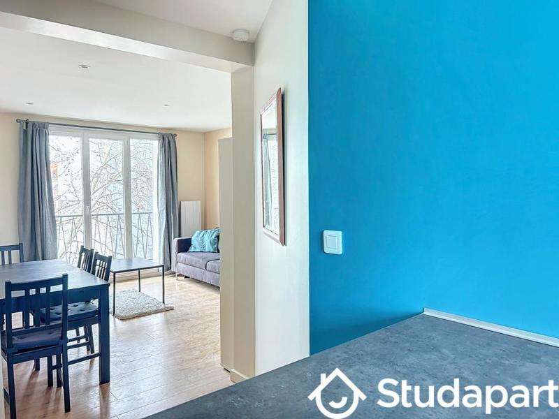 Chambre - 11 m² - 1 pièce