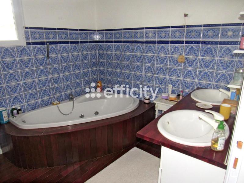 Maison - 160 m² - 6 pièces