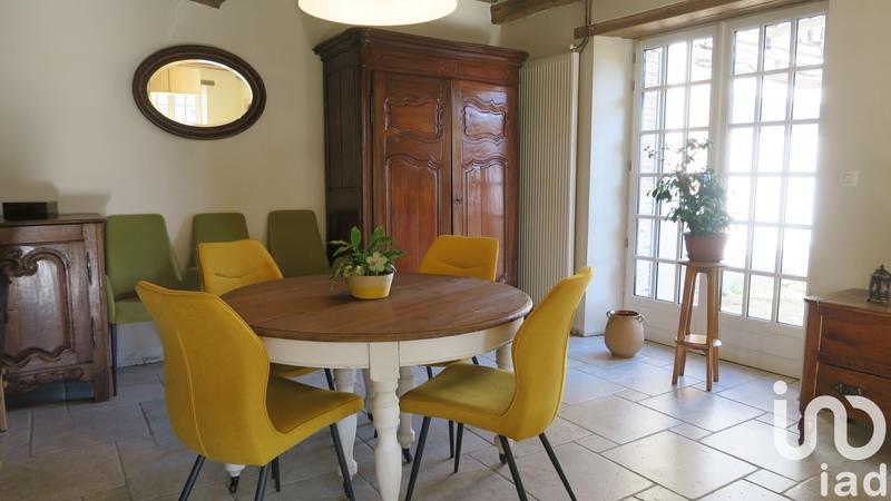 Maison - 250 m² - 8 pièces