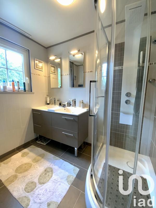 Maison - 167 m² - 10 pièces