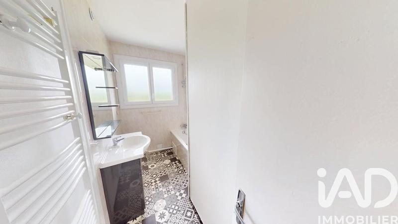 Maison - 162 m² - 9 pièces