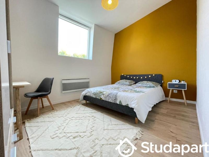 Chambre - 13 m² - 1 pièce