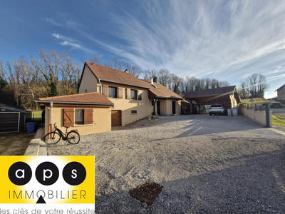 Maison - 160 m² - 6 pièces