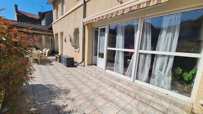 Appartement - 98 m² - 3 pièces