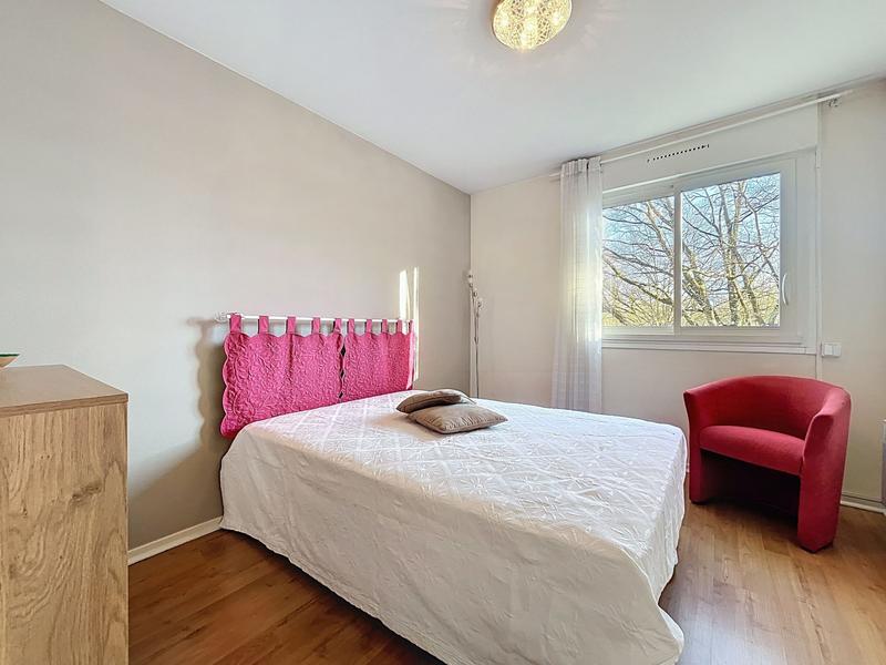 Appartement - 95 m² - 5 pièces