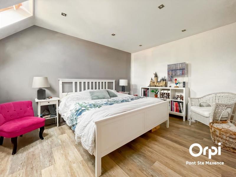 Maison - 107 m² - 6 pièces