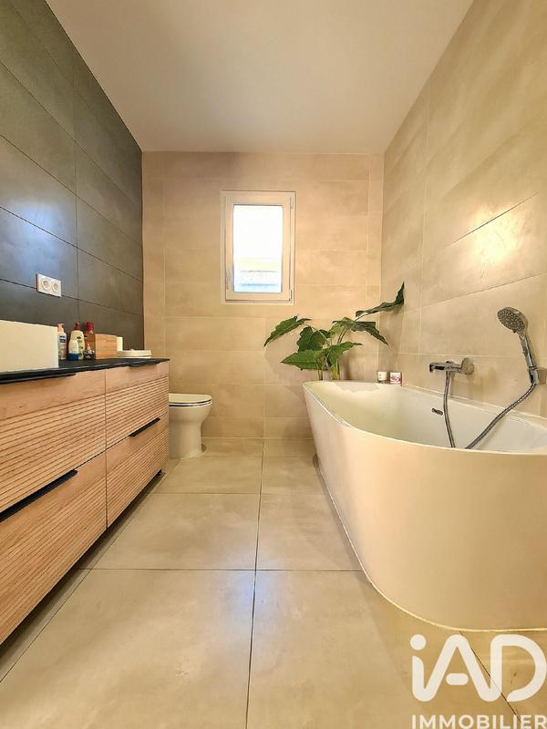 Maison - 189 m² - 5 pièces