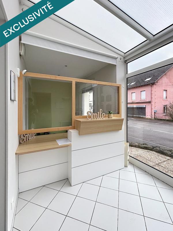 Local commercial - 135 m² - 3 pièces