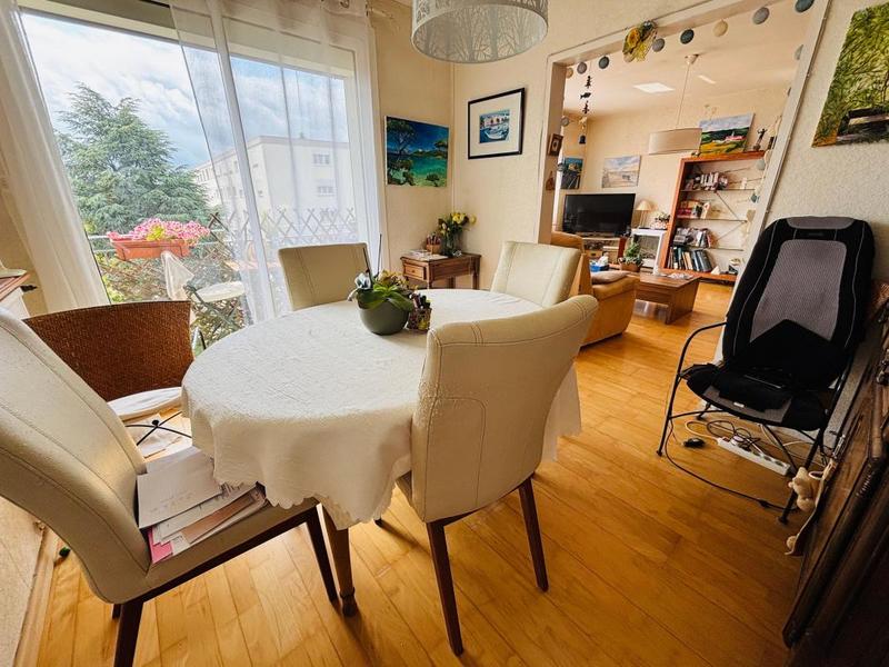 Appartement - 95 m² - 4 pièces