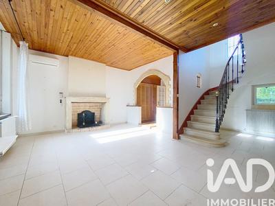 Maison - 163 m² - 7 pièces