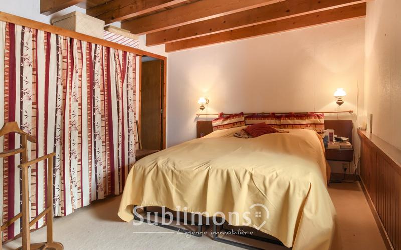 Maison ancienne - 236 m² - 8 pièces