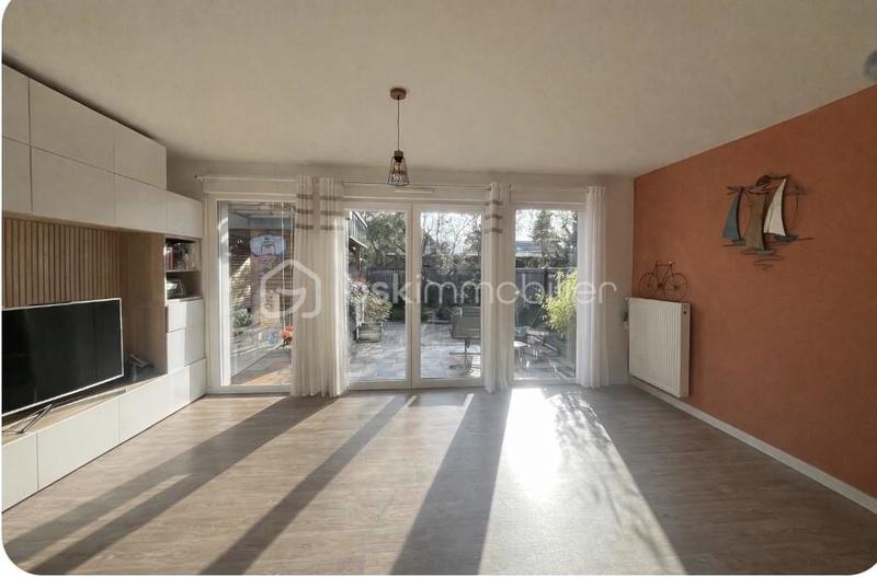 Maison - 88 m² - 4 pièces