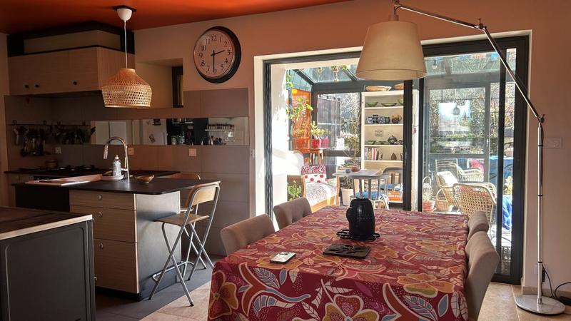 Maison - 263 m² - 9 pièces