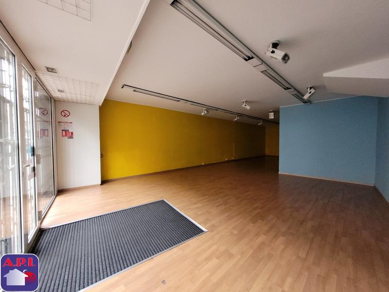 Local d'activités - 104 m² - 2 pièces