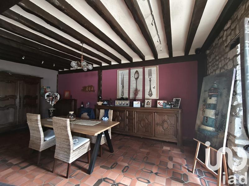 Maison - 250 m² - 7 pièces