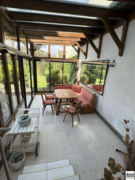 Maison traditionnelle - 140 m² - 8 pièces