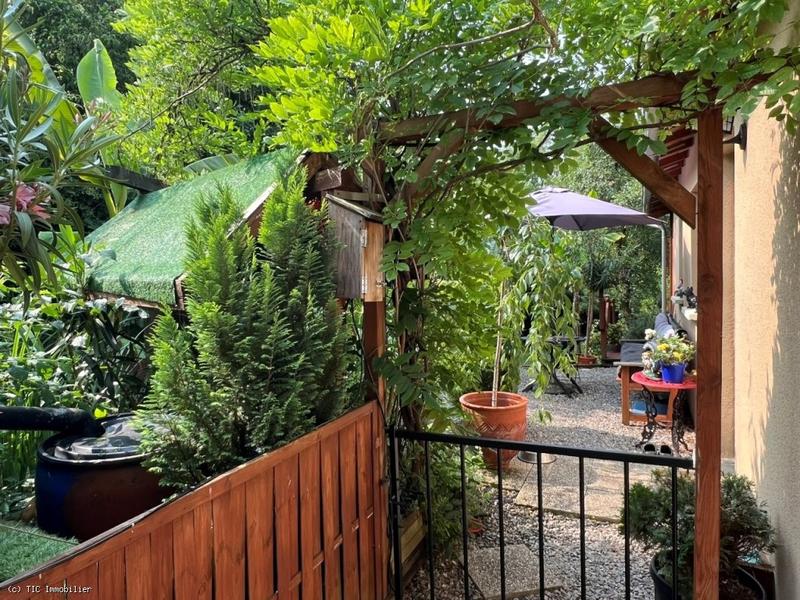 Maison - 97 m² - 3 pièces