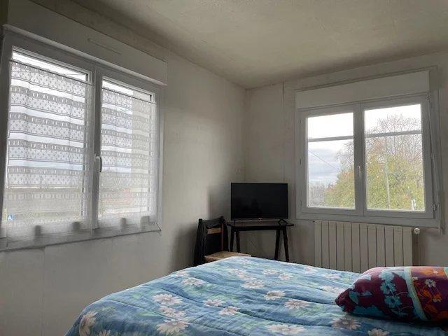 Maison - 97 m² - 5 pièces