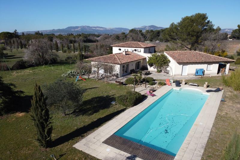 Villa - 228 m² - 7 pièces