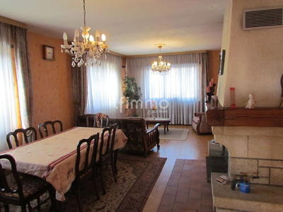 Maison - 102 m² - 4 pièces