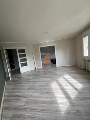 Appartement - 84 m² - 4 pièces