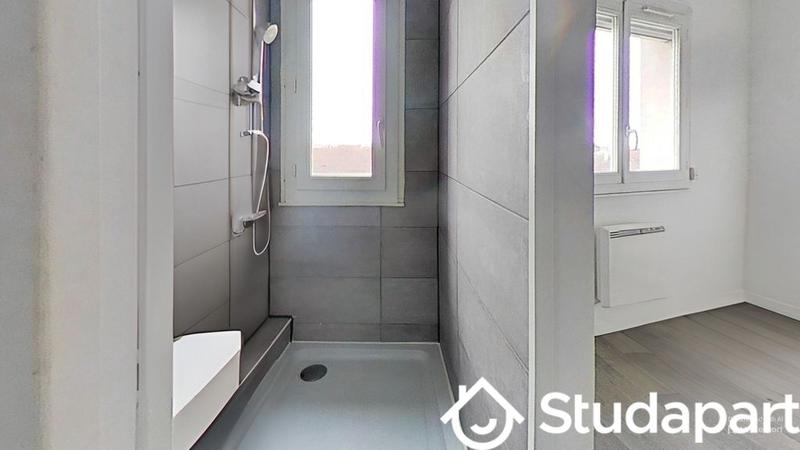 Chambre - 55 m² - 1 pièce