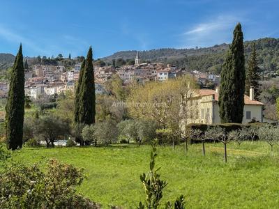 Maison - 359 m² - 10 pièces