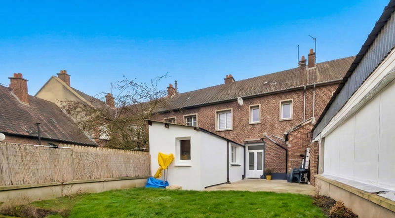 Maison - 96 m² - 4 pièces