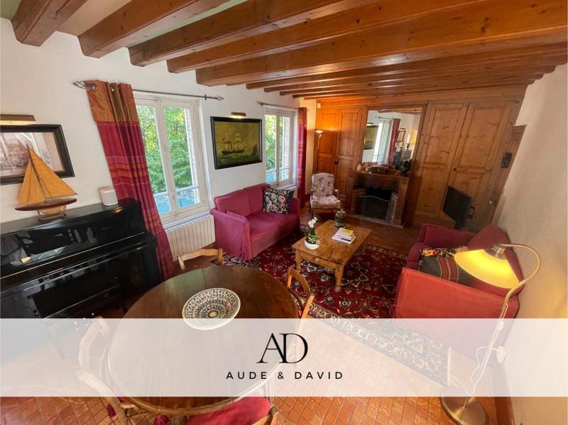 Maison - 229 m² - 10 pièces