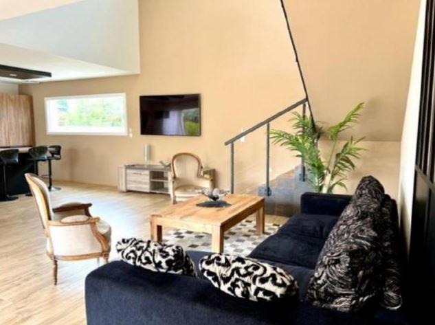 Maison contemporaine - 190 m² - 6 pièces