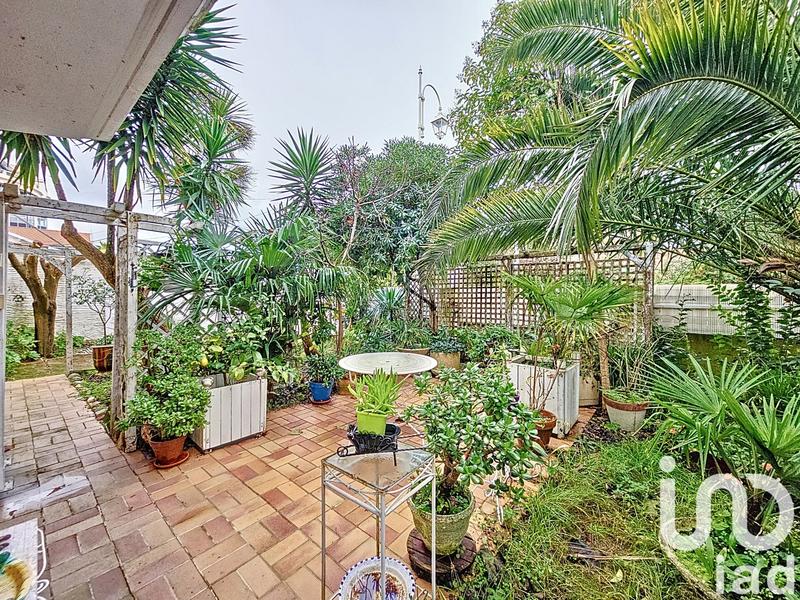 Maison - 296 m² - 7 pièces