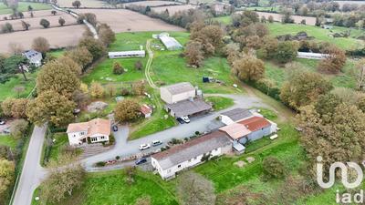 Maison de village - 150 m² - 8 pièces