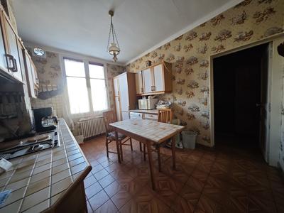 Maison ancienne - 90 m² - 8 pièces