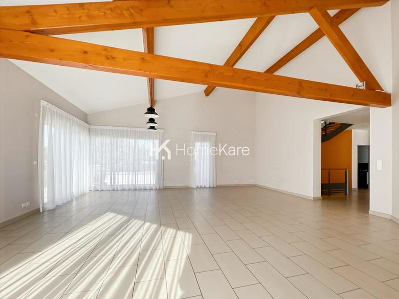 Villa - 230 m² - 7 pièces
