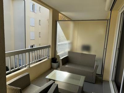 Appartement - 71 m² - 2 pièces