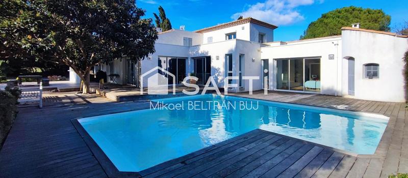 Villa - 250 m² - 8 pièces