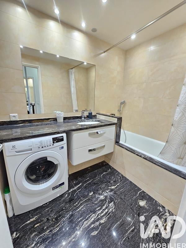 Appartement - 79 m² - 3 pièces