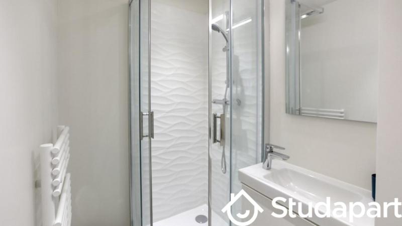 Chambre - 14 m² - 1 pièce