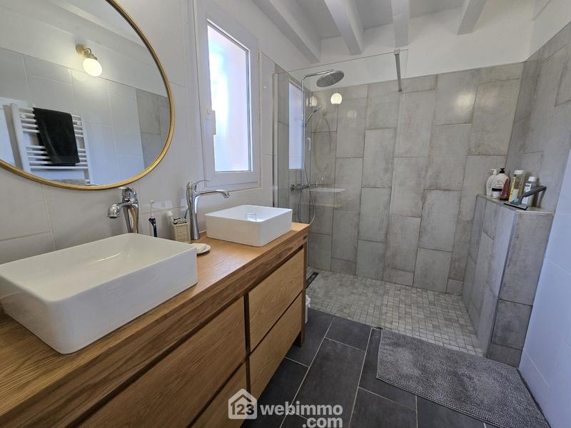 Maison - 161 m² - 5 pièces