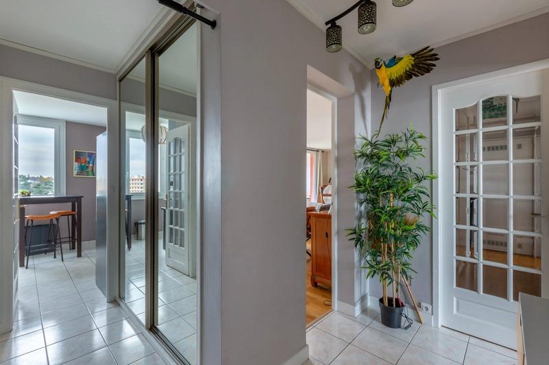 Appartement - 82 m² - 5 pièces