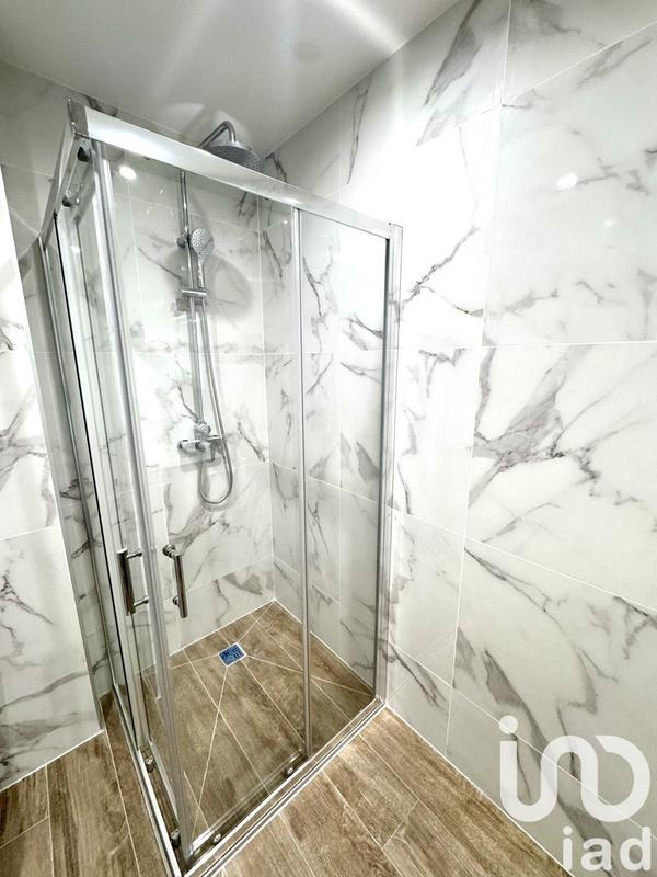 Maison - 192 m² - 10 pièces