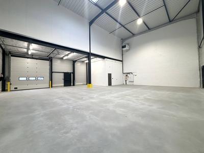 Entrepôt - 316 m²