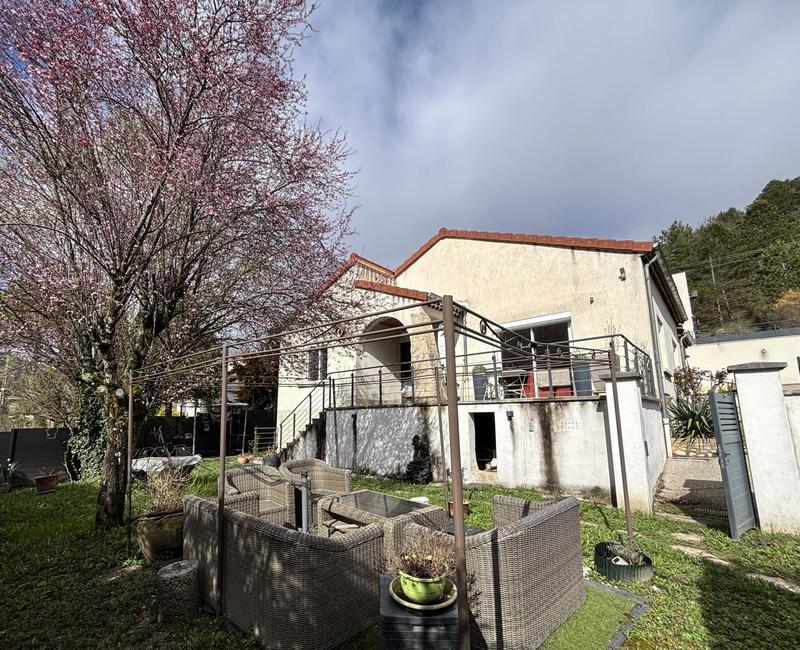 Maison - 100 m² - 6 pièces