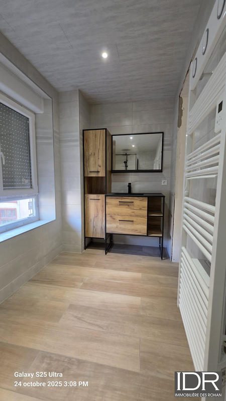 Maison - 95 m² - 3 pièces