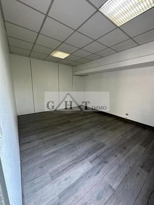 Bureau - 60 m²