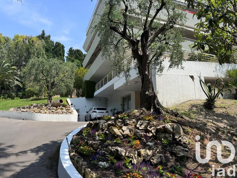 Appartement - 80 m² - 3 pièces