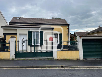 Maison - 110 m² - 5 pièces