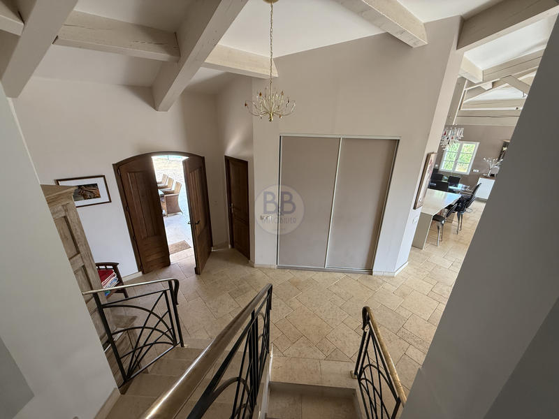 Villa - 250 m² - 7 pièces